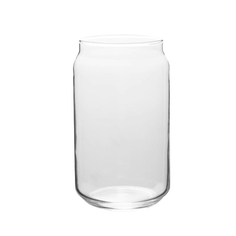 　　　 ◆◇◆売れている秘密◆◇◆ 【おしゃれなデザイン】本物の缶のようなユニークなフォルムが目を引くおしゃれなグラスです。透明度の高いガラスコップは、注いだ飲み物の色を美しく引き立て、毎日のテーブルコーディネートを華やかに彩ります。おうちでカフェのような特別な気分を手軽に味わえる、デザイン性に優れたカフェ風グラスです。 【多用途に大活躍】氷をたっぷり入れた冷たいコーラやジュースはもちろん、毎日の晩酌用ビールグラスとしても最適です。広口設計のタンブラーガラスなので、大きな氷も簡単に入り、炭酸飲料コップやアイスコーヒー用としても大活躍します。お気に入りのドリンクを注いで、心地よいリラックスタイムをお楽しみください。 【快適な使い心地】滑らかな口当たりの飲み口と、手にしっかりと馴染む持ちやすい形状にこだわりました。付属のストロー付きグラス仕様により、メイク崩れを気にせずスマートに水分補給ができます。日常の水分補給はもちろん、デスクワーク中や読書のお供としても快適にお使いいただけるガラスコップです。 【お手入れ簡単で清潔】広口タイプのガラスコップなので、底までしっかりとスポンジが届き、毎日のお手入れがとても簡単です。においや汚れが移りにくいな透明ガラスを採用しており、いつでも衛生的でクリアな状態を保てます。耐久性にも優れているため、長く愛用できるおしゃれなグラスです。 【ギフトにもおすすめ】SNS映えする高見えデザインのカフェ風グラスは、自分へのご褒美にはもちろん、大切な方へのプレゼントにもぴったりです。新築祝いや誕生日祝い、友人へのプチギフトとして喜ばれること間違いなしのガラスコップです。毎日の暮らしにささやかな彩りと癒しをプラスしてくれます。 　　　◆◇◆注意事項◆◇◆ご覧のモニターの環境、撮影環境により実物と色味が異なって見える場合がございます。湿った状態で他のものと擦り合わせると色が移る恐れがあります。濃色品の洗濯時は、白色、淡色と分けて洗ってください。説明 【おしゃれなデザイン】缶のようなユニークで可愛いフォルムのガラスコップです。透明感が高く、飲み物の色がきれいに映えるため、いつものおうちカフェが一段と華やかになります。おしゃれなガラスコップでお気に入りのドリンクを注いで、毎日のリラックスタイムをより特別で心地よい瞬間に演出しましょう。 【多用途で便利】ビールやコーラ、アイスコーヒーなど、さまざまなドリンクに対応する万能なビアグラスです。付属のストロー付きグラスとして使えば、オフィスでの作業中や読書時にもこぼしにくく、快適に水分補給ができます。広口設計で大きな氷も簡単に入り、ひんやりとした美味しさを長くキープします。 【心地よい使用感】手に優しくフィットする滑らかなラウンド形状のタンブラーで、毎日の水分補給が楽しみになります。おうちでの映画鑑賞や友人とのホームパーティーなど、多様なシーンで活躍するコップ おしゃれなデザインは、テーブルの上に置くだけで温かみのあるモダンな雰囲気をプラスしてくれます。 【優れた耐久性】なガラス素材を使用しており、耐熱性と耐久性に優れたおしゃれなグラスです。汚れや臭いが付きにくく、広口でお手入れも簡単なため、毎日清潔に使い続けられます。細部まで丁寧に仕上げられた滑らかな飲み口は、口当たりが良く、飲み物の味わいをより引き立ててくれます。 【ギフトにも最適】自分用にはもちろん、流行に敏感な友人への誕生日祝いや新築祝いのプレゼントにも喜ばれるおしゃれな水コップです。ユニークな缶型デザインはインテリアとしても映え、どんなインテリアにも馴染みます。毎日の暮らしに寄り添い、使うたびに心が温まるような特別なギフトになります。