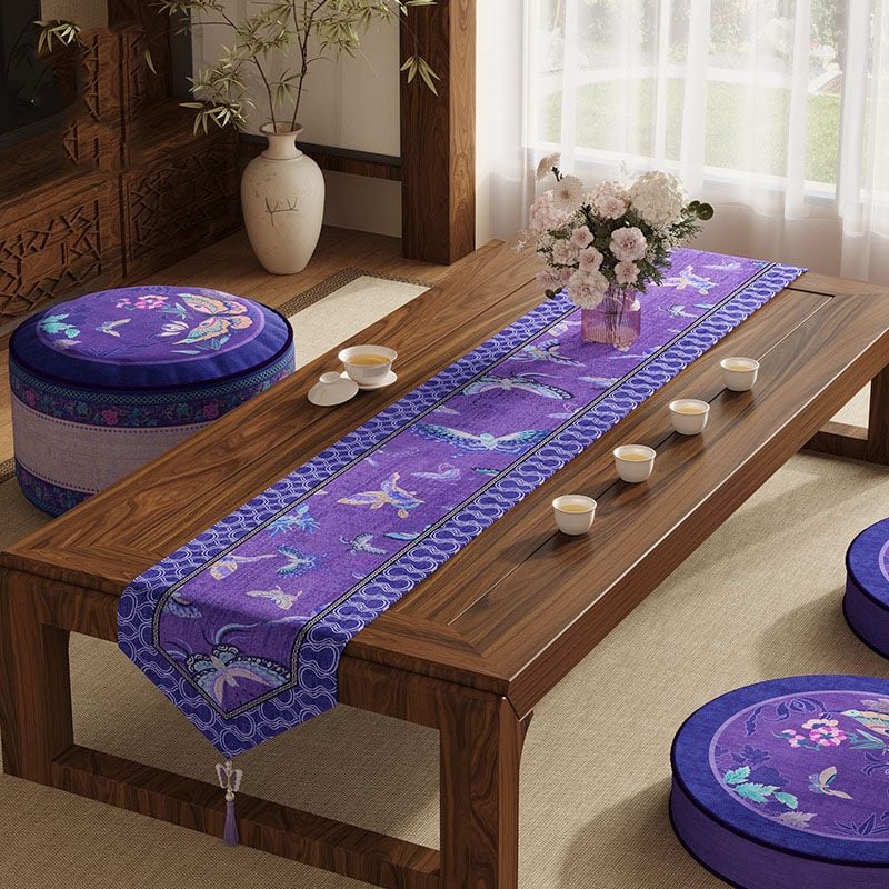 テーブルランナー 撥水 中華風 蝶柄 花柄 刺繍風 テーブルセンター アジアンテイスト シノワズリ おしゃれ 防汚 モダン タッセル付き 和風 食卓飾り 茶席 お茶会 テーブルデコレーション インテリ
