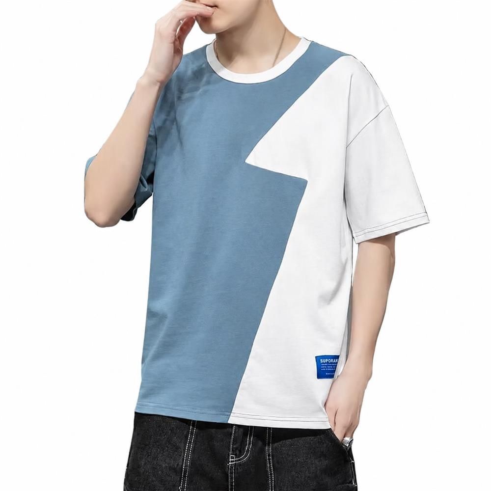 　　　 ◆◇◆売れている秘密◆◇◆ 【おしゃれな配色デザイン】トレンド感溢れる切替 tシャツ メンズは、非対称のバイカラーデザインが目を惹くカジュアル 半袖です。シンプルになりがちな夏のコーディネートにアクセントをプラスし、一枚でアメカジ トップスとしての存在感を放ちます。ストリート感のあるスタイリッシュな雰囲気を演出します。 【涼しく快適な着心地】暑い季節に最適な薄手 tシャツは、優れた通気性とソフトな肌触りを実現した夏服 メンズの必須アイテムです。汗ばむ季節でもベタつきにくく、爽やかな着用感をキープします。普段着としてはもちろん、軽作業やアクティブな日常のシーンでも快適にお過ごしいただけます。 【ラフに着こなせるサイズ感】程よくゆとりのあるオーバーサイズ tシャツは、体型カバーを叶えつつ、動きやすさも確保したメンズ 半袖 カットソーです。締め付け感のないゆったり トップスなので、リラックスタイムのルームウェアから、休日の外出、お出かけシーンまで幅広く活躍する万能な一着です。 【丁寧な縫製と耐久性】首元が伸びにくいタフな丸首 tシャツ仕様で、繰り返しの洗濯でも型崩れしにくい耐久性 シャツに仕上げました。毎日着用するティーシャツ メンズだからこそ、細部の縫製までこだわり抜いています。型崩れを気にせず、長く愛用できるヘビロテ間違いなしのアイテムです。 【幅広い層にマッチするデザイン】トレンドのストリート tシャツは、10代から30代、40代まで幅広い年代に似合うメンズ ファッションアイテムです。パートナーやご友人へのプレゼント ギフトとしても大変喜ばれます。豊富なサイズ展開で、自分好みのフィット感を選んでスタイリングを楽しめます。 　　　◆◇◆注意事項◆◇◆ご覧のモニターの環境、撮影環境により実物と色味が異なって見える場合がございます。湿った状態で他のものと擦り合わせると色が移る恐れがあります。濃色品の洗濯時は、白色、淡色と分けて洗ってください。説明 【個性的なバイカラー】大胆な切り替えが目を引くデザインtシャツです。レトロなカラーブロックが、一枚でコーディネートの主役になります。トレンド感のあるカジュアルシャツは、シンプルになりがちな夏服メンズの着こなしをおしゃれに格上げし、毎日の通学や普段着に最適です。 【サラッと快適な薄手素材】汗ばむ季節でも涼しく快適に過ごせる薄手半袖カットソーです。優れた通気性と吸汗性を備え、暑い夏の日の外出や軽い運動、DIYなどの作業?にもベタつきにくく、常にドライで快適な着心地をキープします。熱がこもりにくい軽量な作りなので、猛暑の季節に大活躍するメンズ夏服です。 【抜け感のあるゆったりシルエット】体型カバーも叶うルーズなシルエットのドロップショルダーtシャツです。窮屈感のないゆったりとした着心地で、動きやすくリラックスタイムにも最適です。アウターを羽織ってもごわつかず、インナーとしても優秀な無地tシャツテイストの半袖シャツは、日常の様々なシーンに寄り添います。 【型崩れしにくい丁寧な縫製】毎日ガシガシ使えるしっかりとした作りのカジュアルtシャツです。ネックラインや袖口などの摩擦が多い部分も丁寧に縫製されており、洗濯を繰り返してもヨレにくく、長く愛用いただけます。お手入れも簡単で、シワになりにくいため、忙しい毎日でも気軽に着用できる実用性の高いトップスです。 【幅広いコーデに映える一着】10代から30代まで幅広く着こなせるおしゃれメンズ半袖です。デニムやチノパン、ショートパンツなど、どんなボトムスとも相性が良く、簡単にアメカジスタイルが完成します。お出かけ用としてはもちろん、パートナーへのちょっとしたプレゼントやギフトにも喜ばれるトレンド服です。
