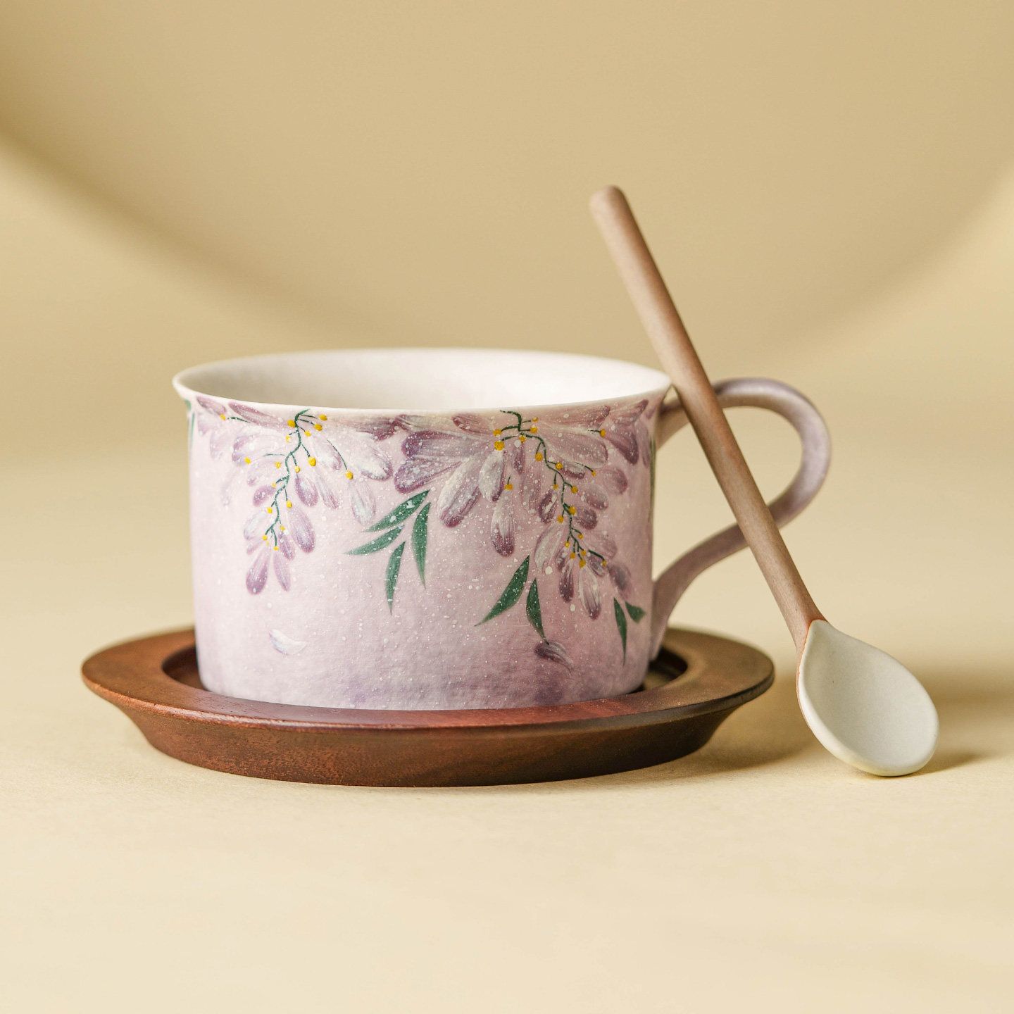 樂天商城 - 【温かみのある手描き】コーヒーカップ ソーサー セット ティーカップ スプーン付き 木製 コースター 陶磁器 マグカップ コップ 和食器 和柄 花柄 レトロ 和モダン おしゃれ 可愛い カフェ風 来客用 ギフト プレゼント 贈り物 お祝い 誕生日 母の日 女性