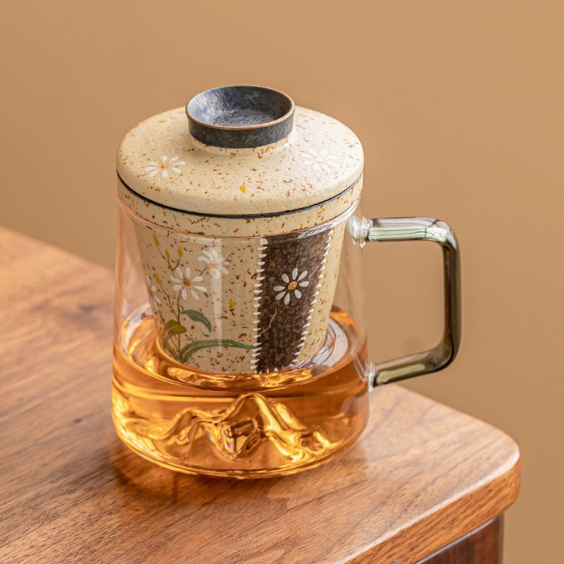 【富士山デザイン】ガラスマグカップ 茶こし付き 蓋付き 耐熱ガラス ティーカップ マグカップ コップ 手描き 花柄 陶器 フィルター 蓋付 茶漉し ポット不要 一人用 紅茶 緑茶 中国茶 持ち手付 かわいい おしゃれ オフィス テレワーク ギフト comsys-r-10048244 Nartooston サンプル画像2