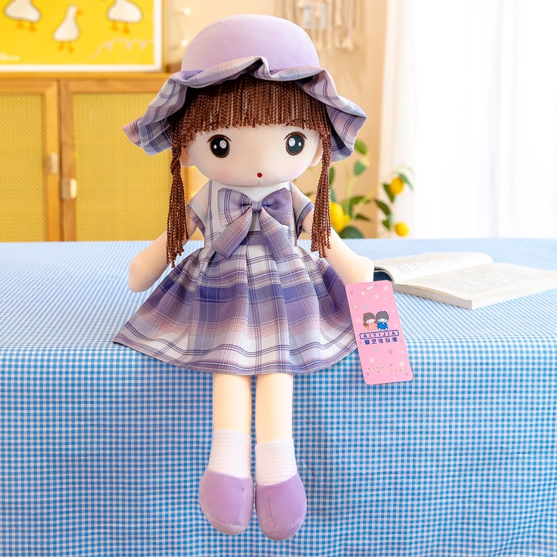 チェック柄ドレスのぬいぐるみ人形 チェックドレスのドールチャーム - メルカリ