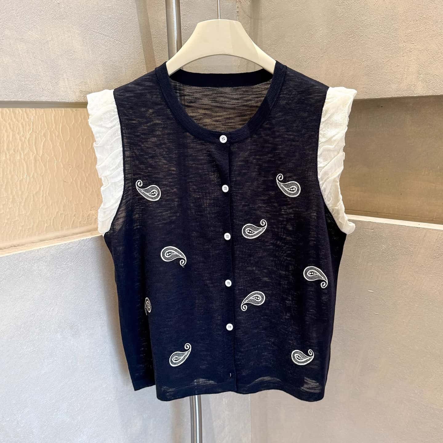 レディース ベスト ジレ ペイズリー柄 前開き トップス ノースリーブ フレンチスリーブ サマーニット 透け感 涼しい カジュアル レトロ おしゃれ ゆったり 体型カバー 重ね着 Vネック 羽織り 春
