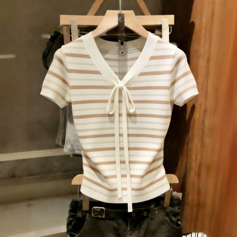 Rakuten - サマーニット レディース 半袖 Vネック リボン トップス きれいめ カジュアル カットソー 夏服 春 薄手 通勤 通学 事務服 オフィス お出かけ スリム タイト プルオーバー おしゃれ シンプル