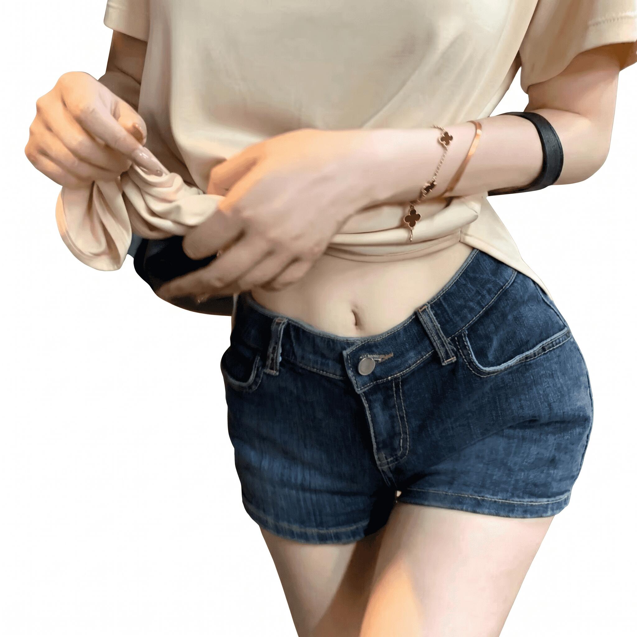 樂天商城 - デニム ショートパンツ レディース ローライズ ホットパンツ 美脚 脚長 タイト セクシー 夏 ミニ丈 ズボン スタイルアップ カジュアル ぴたっと ストレッチ 短パン ビーチ リゾート 普段着 部屋