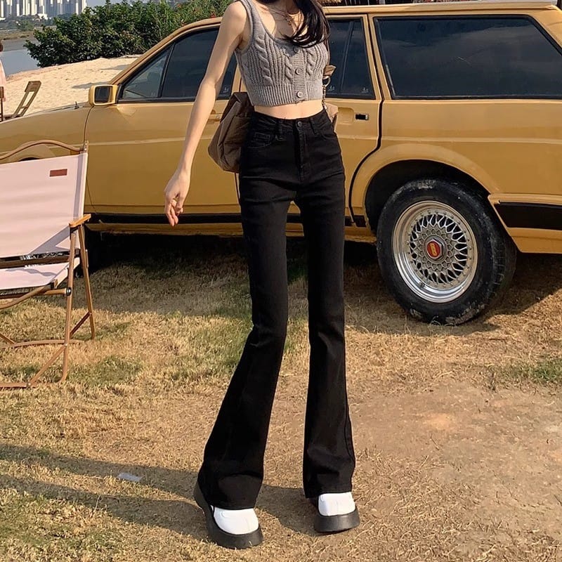 Rakuten - 【脚長美脚】デニム パンツ レディース ハイウエスト ブーツカット ベルボトム ジーンズ ジーパン ズボン ボトムス スリット ストレッチ 伸縮 楽ちん 体型カバー 小尻 ヒップアップ 韓国風 レトロ カジュアル 通勤 デート 春 夏 秋 冬 S M L XL 大きいサイズ 裾広がり