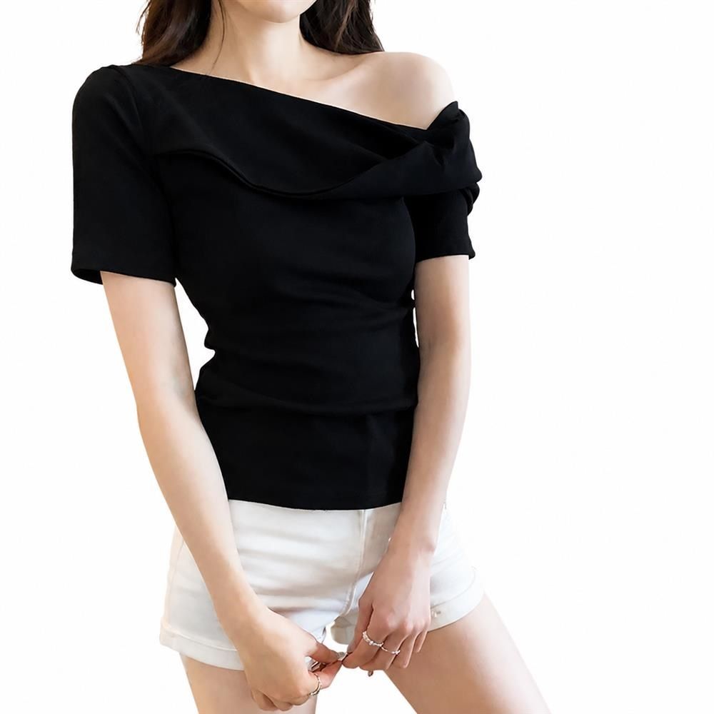 Rakuten - 【デコルテ美人】オフショルダー トップス レディース 半袖 カットソー アシンメトリー ワンショルダー アシメ オフショル tシャツ リブ ドレープ タイト スリム 細見え 着痩せ 華奢見え 肩出し 肌見せ セクシー 大人可愛い 無地 デート 春夏 黒白