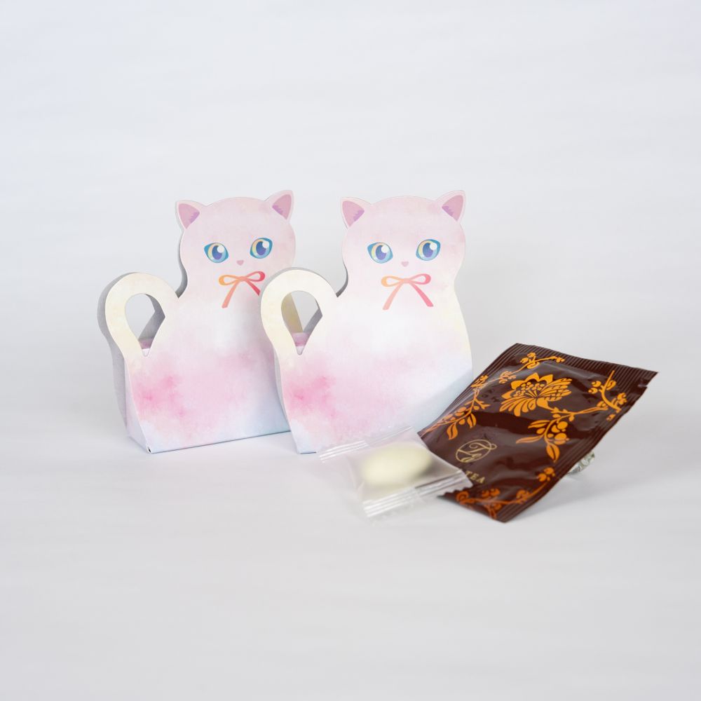 プチギフト お菓子 ユニコーンキャット（紅茶1＆ドラジェ1）【正午までのご注文完了で当日出荷可※当店休業日除く】※賞味期限2026年11月25日　プチギフト 退職 結婚式 かわいい 200円以下 販促 個包装 ナッツ ネコ 猫 ねこ ユニコーン ニャンクス ミニギフト