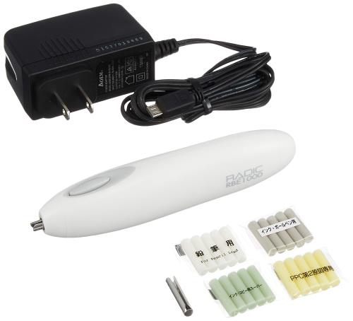 付属品1ACアダプター・ホルダー2コ 付属品2替えゴム4種(鉛筆用・製図インク用・PPC第二原図用・インク/コピー用×各5本)付き 重量本体:52.6g/電源アダプター+ケーブル:53.8g 本体サイズ31mm×128mm×25mm付属品1ACアダプター・ホルダー2コ 付属品2替えゴム4種(鉛筆用・製図インク用・PPC第二原図用・インク/コピー用×各5本)付き 重量本体:52.6g/電源アダプター+ケーブル:53.8g 本体サイズ31mm×128mm×25mm