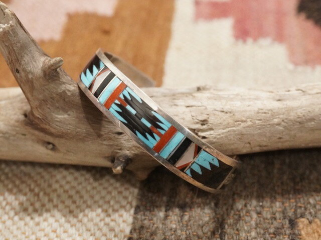 INDIAN JEWELRY ZUNI SILVER INLAY BANGLE [C.DISHTA] / インディアン ジュエリー ズニ シルバー インレイ バングル [C.DISHTA]