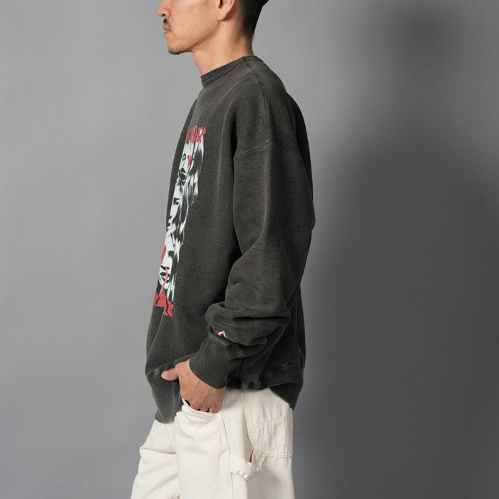 Emotionally Unavailable / エモーショナリー・アンベイラブル / EU-HR1-0000-C09 / EU BG COLLAGE CREW / クルーネックスウェット・トレーナー (ブラック) 国内正規取り扱い