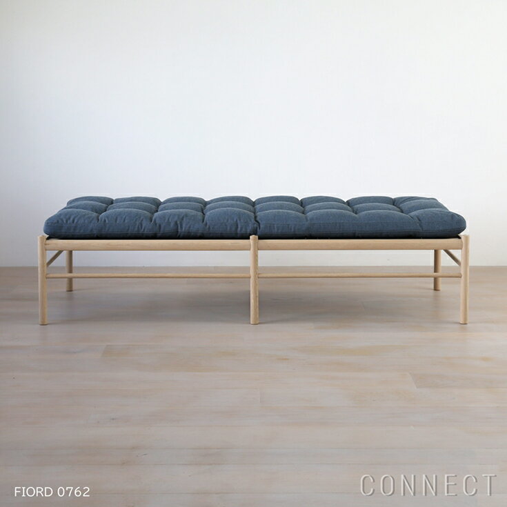 CARL HANSEN & SON（カール・ハンセン＆サン）/ OW150 DAYBED（デイベッド）/ オーク材・ソープ仕上げ / Fiord（フィヨルド）