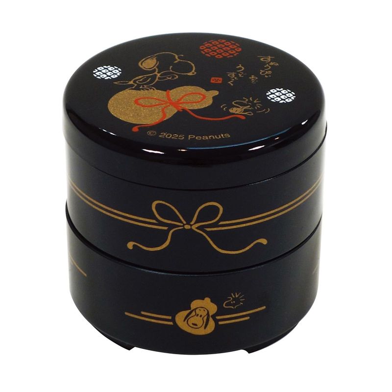 【メーカー・ブランド名】金正陶器【JAN】4964412617408【個装サイズ】8×8×8cm【重量】150【商品説明】生産国:日本(c) 2025 Peanuts Worldwide LLC www.SNOOPY.co.jpスヌーピーとウッドストックがひょうたんと戯れるデザインが楽しい和食器のシリーズ。薬味・漬物・お菓子・小物入れなど多用途に使える可愛いミニお重。商品サイズ:約6.7×6.5cm商品重量:約100g容量:約80ml素材:ABS樹脂(c) 2025 Peanuts Worldwide LLC【広告文責】株式会社コネクトゲート TEL:06-6599-8021