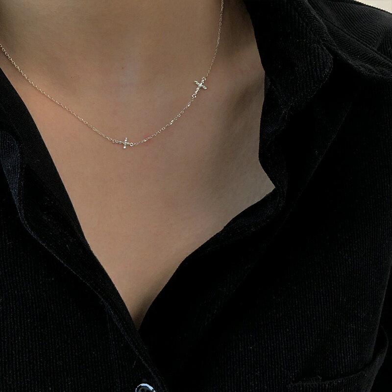 Clover - ネックレス レディース シンプル チェーンネックレス 925シルバー SV925 十字架 クロス ミニ 立体 ペンダント 付けっぱなし デイリー ギフト プレゼント 大人可愛い きれいめ KURASHIPET