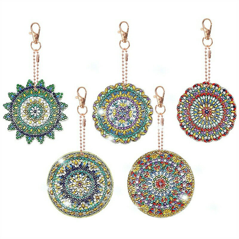 【1-8日！クーポン利用で16%OFF】送料無料 刺繍キット5D ダイヤモンドアート キーホルダー 曼荼羅 5枚..