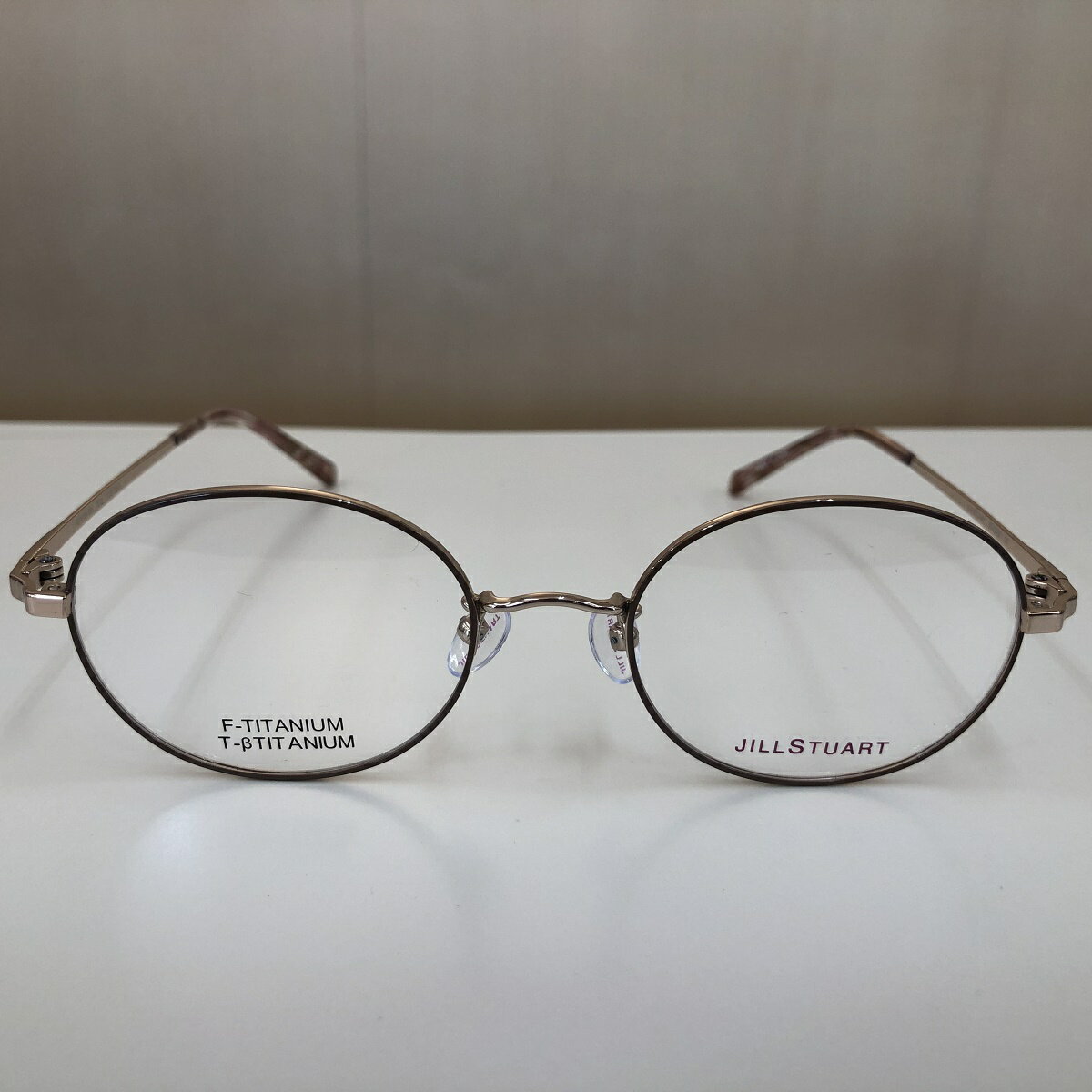 本店は Jill Stuart 05 0226 C02 ジルスチュアート メガネ 正規品 鼻パッド付き カラー サウンドベージュ チタン 老眼 遠近 近視 遠視 軽い 掛けやす 大人女子 大人可愛い 調光レンズ対応 Web限定 Web Freshsnow Pro 本店は Jill Stuart 05 0226 C02 ジルスチュアート メガネ 正規品 鼻パッド付き カラー サウンドベージュ チタン 老眼 遠近 近視 遠視 軽い 掛けやす 大人女子 大人可愛い 調光レンズ対応 Web限定 Web Freshsnow Pro