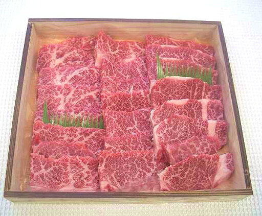 【10,800円(税込)以上で送料無料】【木箱入りギフト】甲州ワインビーフ【上】・焼肉用カルビ(500g) 【10,800円(税込)以上で送料無料】【木箱入りギフト】甲州ワインビーフ【上】・焼肉用カルビ(500g)