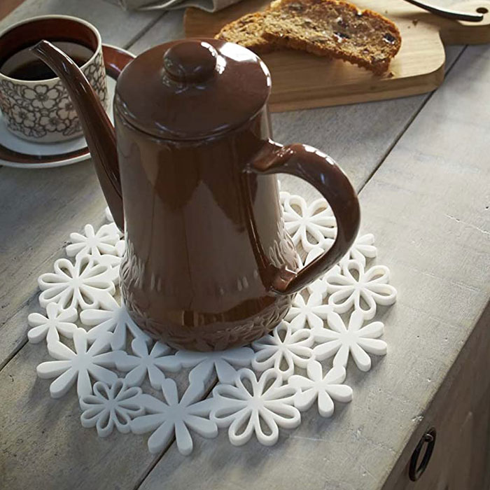 ＜メール便 送料無料＞trivet Flower トリベット フラワー 鍋敷き ホワイト 7679 natura ナチュラ 山崎実業 