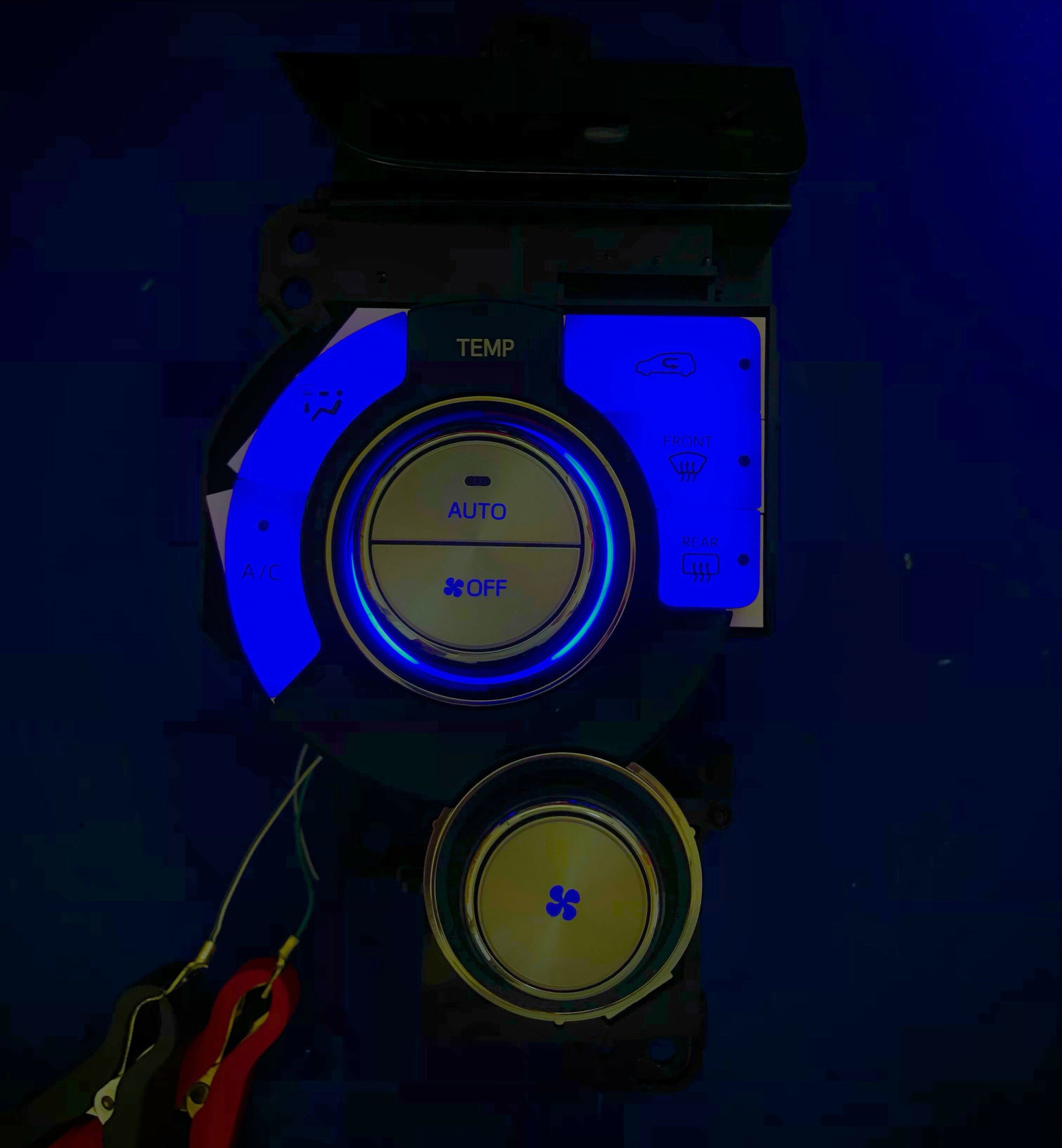 シエンタ　LED打ち換え済み エアコンパネル ☆ NSP170G/NHP170G/NCP175G ブルー