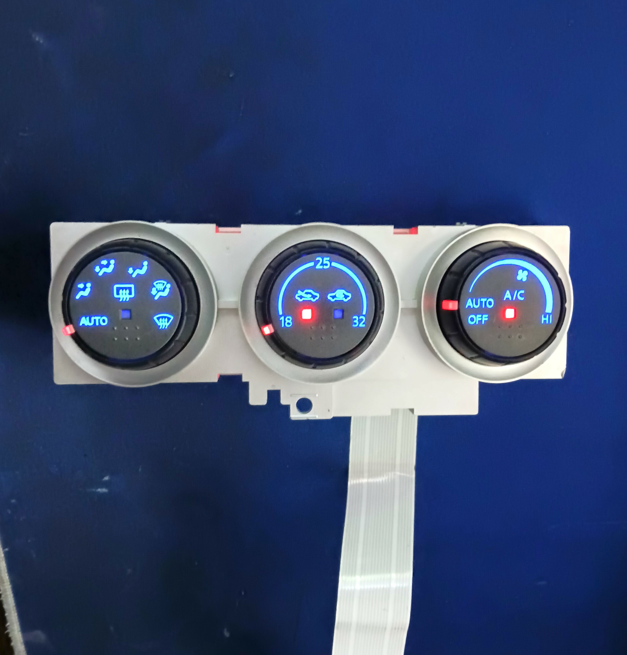 Z33 フェアレディZ 前期　LED打ち換え済み エアコンパネル☆アイスブルー