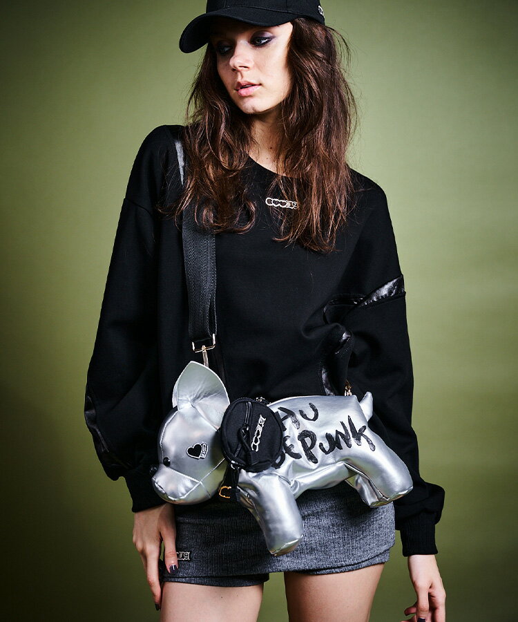 《 3D MY DOGGY ペインティング ショルダー BAG シルバー 》 COOLA クーラ フレンチブル フレンチブルドッグ ボストンテリア犬 アニマル 動物 バッグ 鞄 カバン ショルダーバッグ 犬型バッグ ペイント ロゴ ポーチ付き おしゃれ レディース レディースファッション モード 3