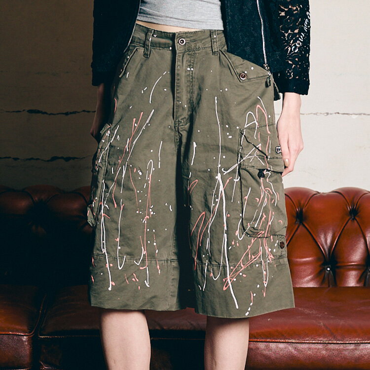 Rakuten - 《 ペイント カーゴ ハーフパンツ 》 COOLA クーラ ボトムス BOTTOMS パンツ PANTS ハーフ丈 ミリタリー ミリタリーパンツ カーゴパンツ ポケット ロゴ ルーズシルエット おしゃれ レディース カジュアル ストリート レディースファッション モード デイリー ハンドペイント