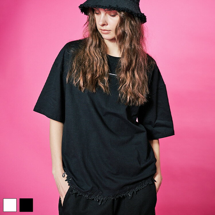 Rakuten - 《 COOLA ヴィンテージ レース ヘム Tシャツ ブラック 》 クーラ TOPS トップス カットソー 半袖 刺繍 ロゴ バックプリント ルーズシルエット ティーシャツ おしゃれ レディース カジュアル ストリート レディースファッション モード デイリー スポーティー