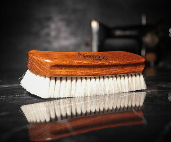 \25日限定!エントリーで最大52倍!/コロニル 1909 ファイン ポリッシングブラシ | プレゼント ギフト