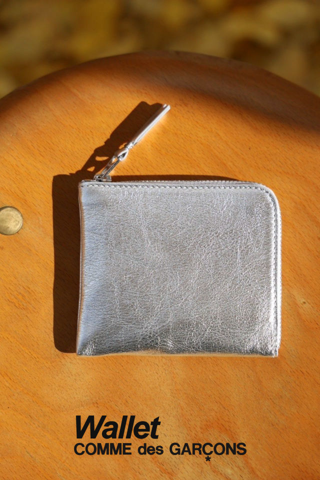 【Wallet COMME des GARCONS / ウォレット コムデギャルソン】コムデギャルソン L字型ZIP財布(SA3100G)SILVER★3月27日(木)再入荷！