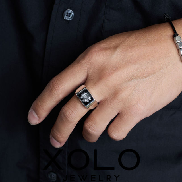 【XOLO / ショロ】JEWELRY リング / Signet Ring with Black & Gray Flower (XOR126)★11月15日(土)発売！