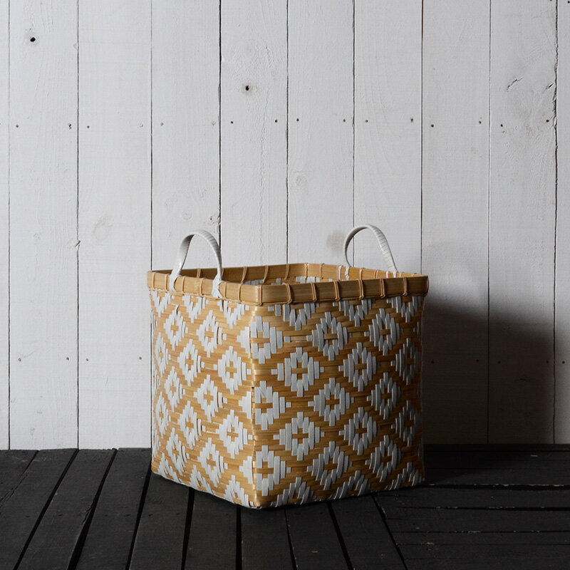 送料無料 カンガリンイヤーハンドルバスケット Mサイズかご 収納 バスケット カゴ 籠 ナチュラル 雑貨 籐 アジアン 北欧 ランドリーバスケット ゴミ箱 小物入れ ケース 籐製 バンブー 雑貨 ケース