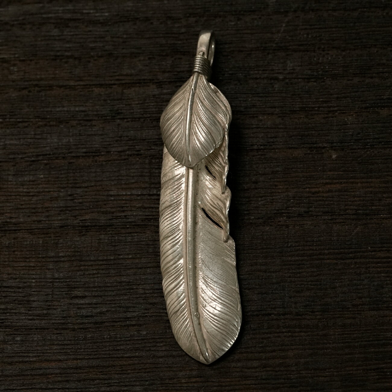 ゴローズ(goro's) 新型キャスト現行上銀特大フェザー(左) アクセサリー シルバー925 メンズ レディース..