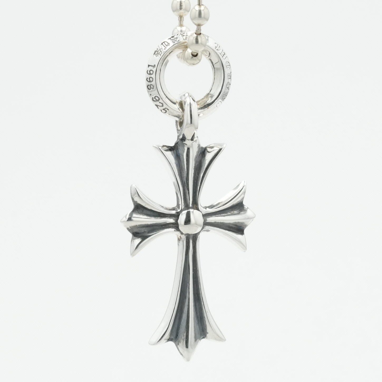 クロムハーツ(chrome hearts) タイニーCHクロス TINY CH CROSS 【シルバーネックレストップ チャーム】