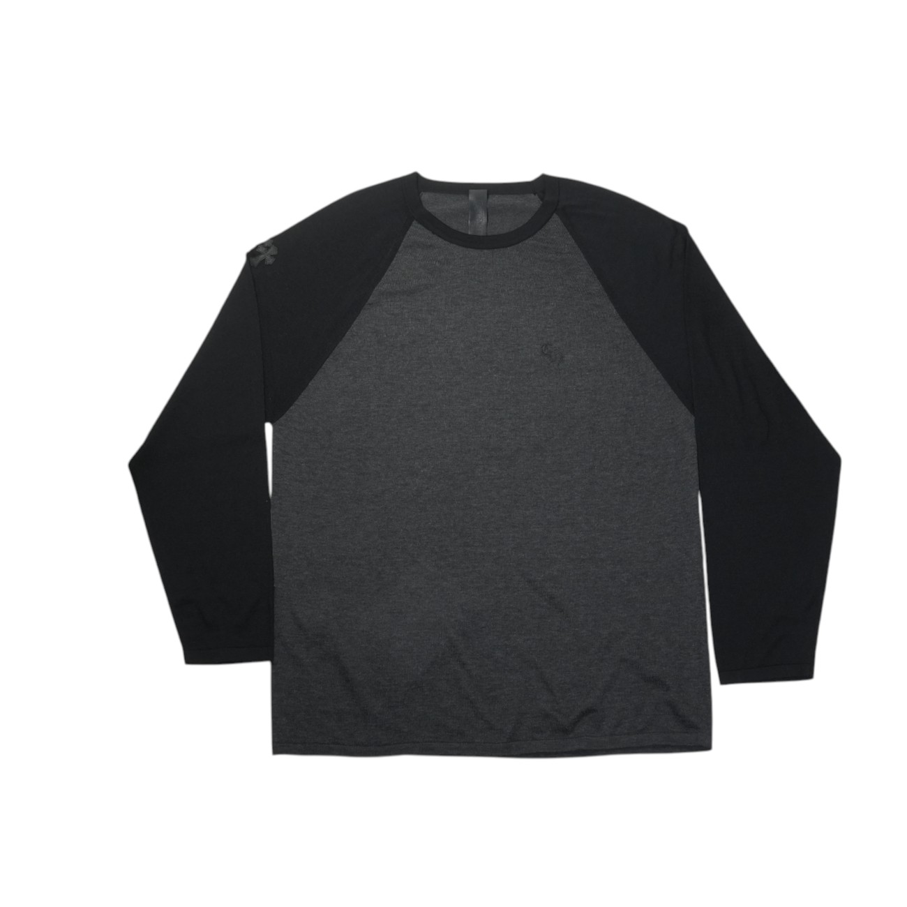 Rakuten - クロムハーツ(chrome hearts) クロスパッチ付き 【ラグランスリーブシルクカットソー】【グレー】【新品】 SIZE:L