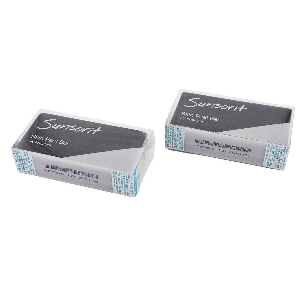 その他の《Sunsorit/サンソリット》の商品はこちら その他の《Sunsorit/サンソリット》の商品はこちら JAN 4544884104004 【内容表示】 内容量 ・135g 全成分 TEA、ステアリン酸、水酸化Na、ラウリン酸、ミリスチン酸、水、ウワウルシエキス、アボカドエキス、ココアンホジ酢酸2Na、グリセリン、炭、グリコール酸、サリチル酸、ハイドロキノン 広告文責　楽天コスメ21 　　　　　　0528801706 メーカー　株式会社サンソリット 区分　　　フィリピン製 *化粧品 【注意事項】 ※ご使用のパソコン、スマートフォンのモニター環境により、カラーが実物と若干異なる場合がありますので、ご了承ください。 ※お肌に異常が生じていないかよく注意してご使用ください。 ※傷、はれもの、しっしん、かぶれ、ただれなどの症状があるときにはお使いにならないでください。 ※高温の場所、直射日光のあたる場所には保管しないで下さい。 ※乳幼児の手の届かないところに保管して下さい。 ※成分表記は、商品の改良や表示方法などの変更により、実際の成分と一部異なる場合があります。 ※商品パッケージに記載の注意事項をご確認の上ご使用ください。 ※商品画像はイメージです。実際のものとは若干異なる場合がございます。