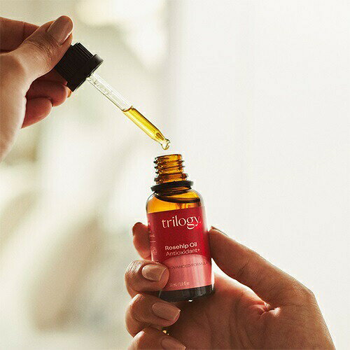 【trilogy】ロザピンプラス トリロジー 30ml 美容オイル オイル 植物性 ブースター フェイス 顔 目元 おでこ 潤い しっとり ハリ つや 保湿 毛穴 シワ 乾燥 乾燥肌 敏感肌 ボディ 全身 髪 爪 ヘアケア コスメ マッサージ 化粧品 ギフト プチギフト cosmekitchen-10000579 コスメキッチン サンプル画像3