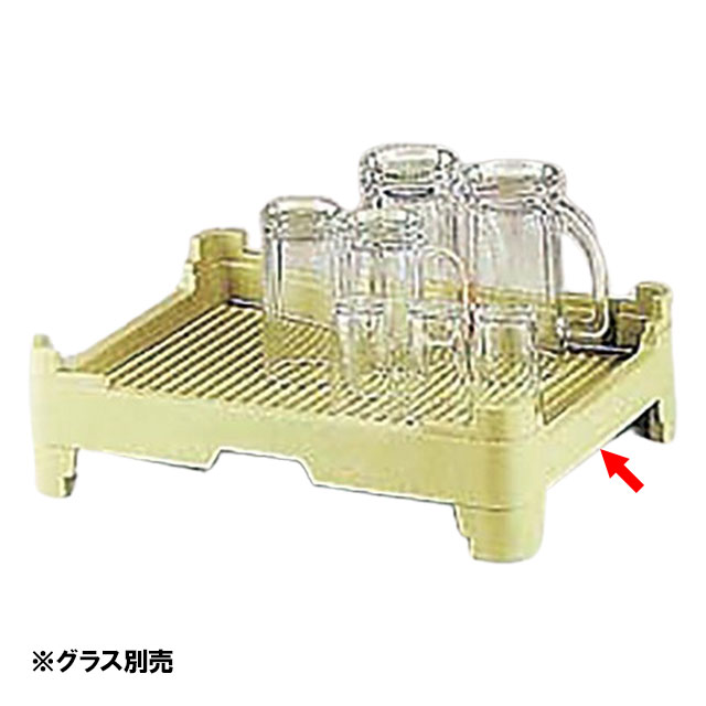 システムウォーターコランダー 洗いやすく、安定性のある形状。 底面の溝は、角のない丸い構造で、グラス類が最も安定する間隔を開発しました。又、洗いやすくいつも清潔に保てます。 ●水切口、ホース付。 　底面の溝すべてに少し傾斜がついており、切った水を後ろの穴からホースで流す構造になっております。　 ●転倒防止金具付。 　底面の奥にある大きな溝へ、グラス類が転倒しないように、金具でしっかりおさえます。 ・大ジョッキ（口径φ95mm 約800?） トレー（大）のサイズで約12個 トレー（小）のサイズで9〜10個 ・中ジョッキ（口径φ80mm 約450?） トレー（大）のサイズで約15個 トレー（小）のサイズで14〜15個 ・グラス（口径φ60mm） トレー（大）のサイズで35〜37個　 トレー（小）のサイズで25〜26個　 ●カラー：パステルグリーン・グレー ※ご注文の際、色を指定してください。 スペック ブランド　 - シリーズ　 - サイズ　 496×378×H120mm 容量　 - 材質　 ポリプロピレン 生産地　 日本 その他仕様　 - 備考　 - 管理コード　 管理コード：101007 JANコード：4977544800013