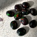 天然石プレシャスオパール（オーバルプレーン　カボション）ブラック大きさ　約8×10mm穴径　約0.5mm1個