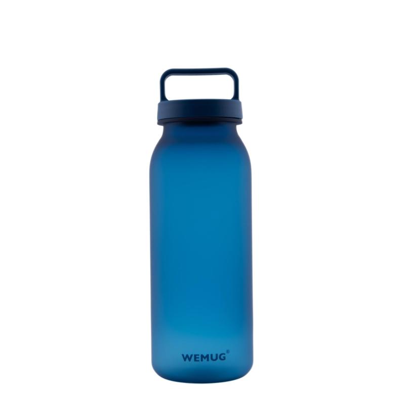 WEMUG ウォーターボトル 620ml (超軽量・パッキンレスで高密閉) スポーツボトル プラスチック 水筒 Handled ブルー