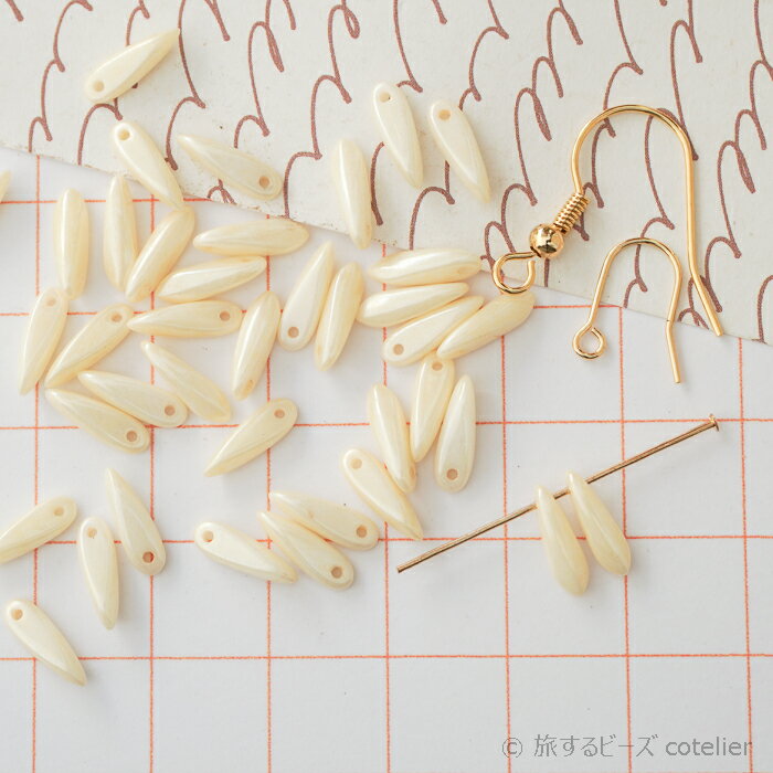 チェコビーズ 【3x11mm 38個】CWクリーム ミニダガー ガラスビーズ 輸入ビーズ A126