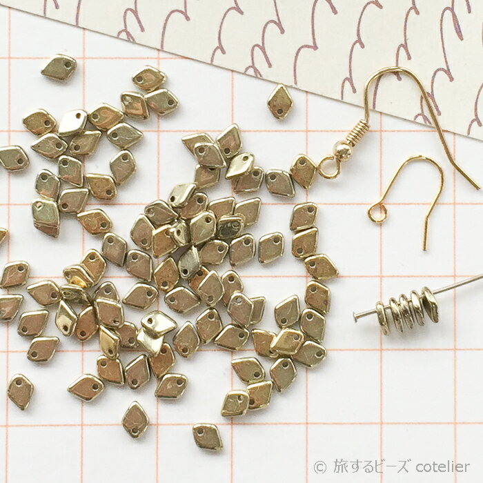 Glass Beads - チェコビーズ 【1.5x5mm 3g 約75個】ゴールド ドラゴンスケイル ひし形 輸入ビーズ A180