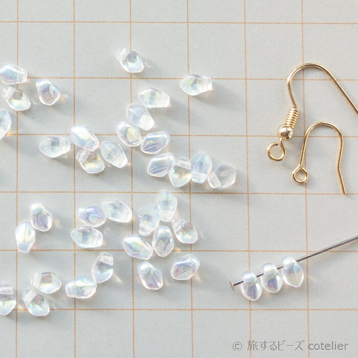 Rakuten - チェコビーズ 【3x5mm 3g 約45個】 クリアAB オーロラ ゲッコー ひし形 ガラス ビーズ 手芸 専門店 A227