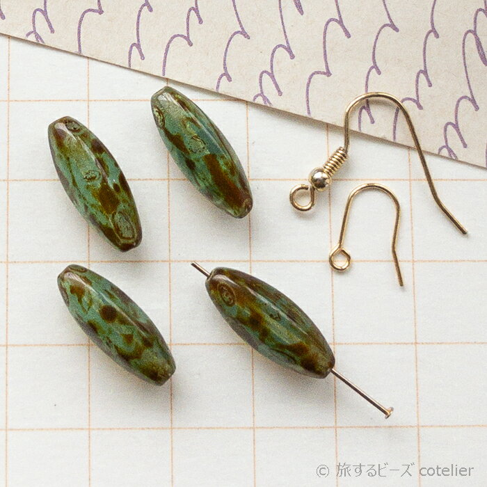 チェコビーズ 【7x19mm 2個】 まだらグリーン ピカソ 6面ロングオリーブ オーバル ガラス ビーズ 手芸 ..