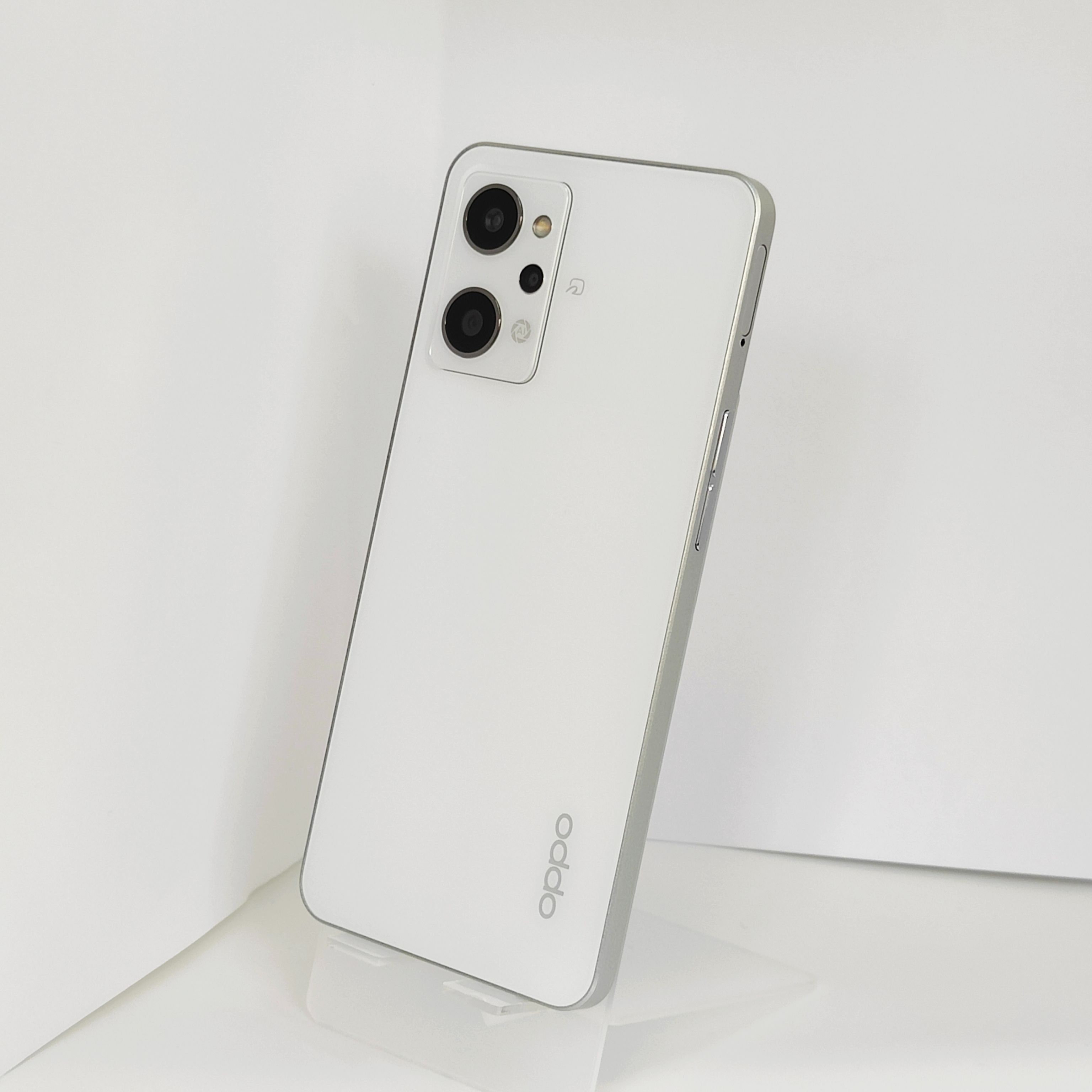 楽天市場】OPPO Reno9 A ムーンホワイト CPH2523 docomo/au 楽天市場】OPPO Reno9 A ムーンホワイト CPH2523 docomo/au