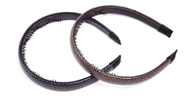 追跡可能メール便OK♪カチューシャ【型押しレザーカチューシャB】ヘアアクセサリー 大人 定番 細 シンプル レザー くし付き ブラック ブラウン 可愛い 上品 おしゃれ カジュアル オフィス仕事用 簡単アクセント レディース