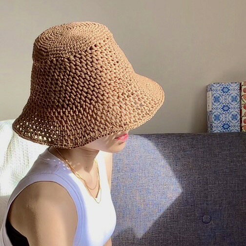 クロシェットサンハット　キットDesigned by philknit【キット/手芸/編み物/手編み/ラフィア/帽子キット/編み図/レシピ/初心者/動画解説/レディース】 cottonraffia-10000227 コットンラフィア 楽天市場店 サンプル画像3