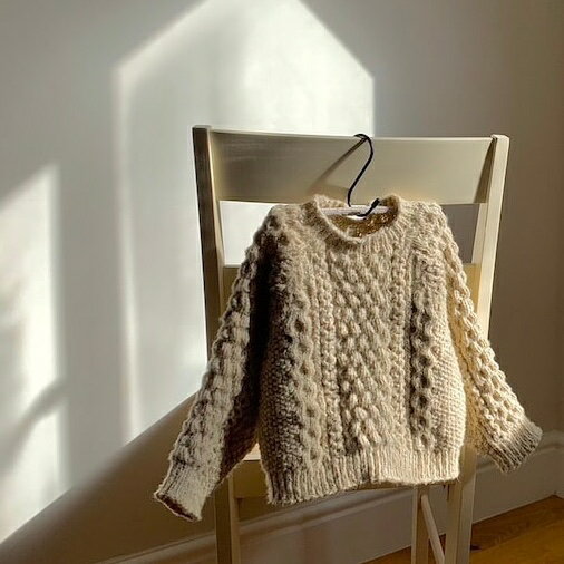 とじはぎなし！トップダウンのベビーラグランセーター　Designed by philknit【キット/手芸/編み物/手編み/ボレロ/セーターキット/ニット/編み図/レシピ/初心者/レディース】