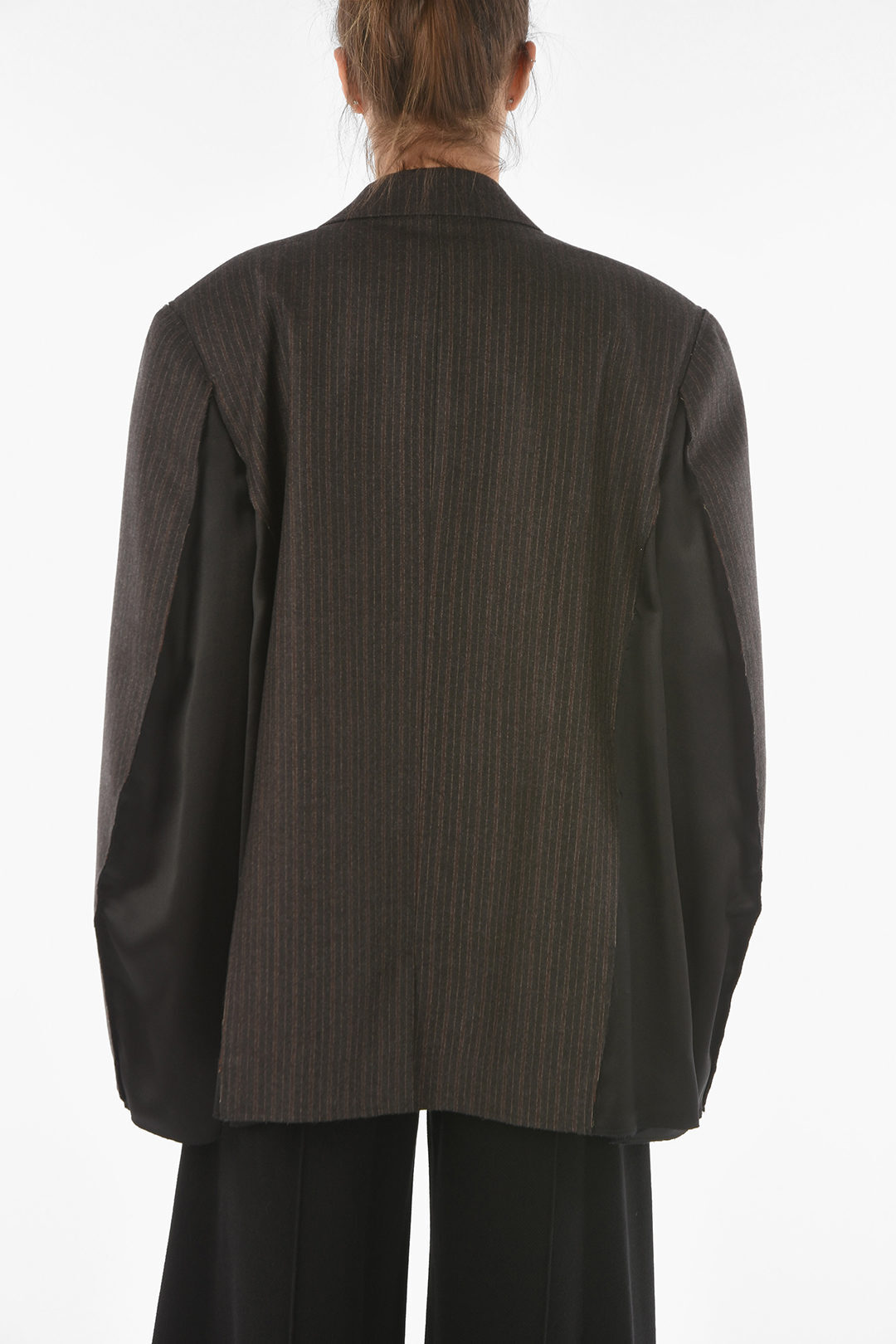 MAISON MARGIELA メゾン マルジェラ Brown ジャケット S29BN0348 S47913 860F レディース CAPE-SLEEVED PINSTRIPED OVERSIZED BLAZER 【関税・送料無料】【ラッピング無料】 dk