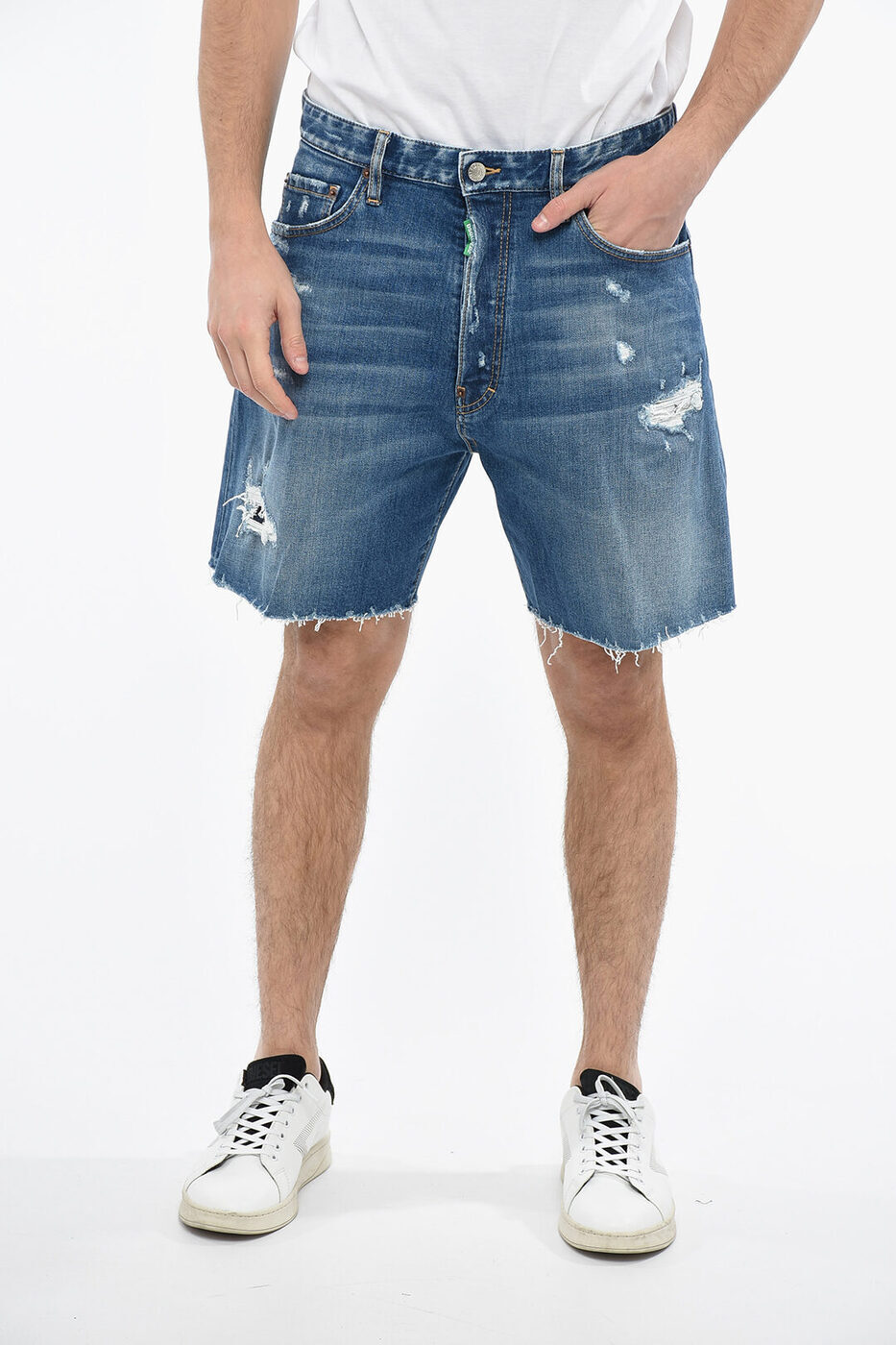 DSQUARED2 ディースクエアード デニム S78MU0038 S30817 470 メンズ ONE LIFE ONE PLANET DISTRASSED DENIM BOXER FIT SHORTS 【関税・送料無料】【ラッピング無料】 dk