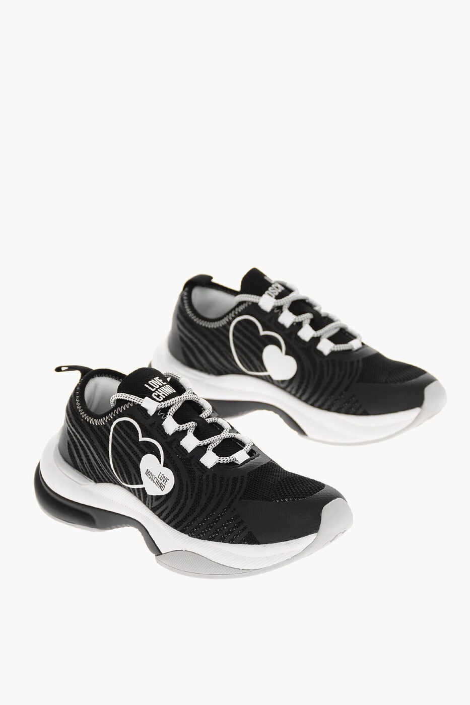 【土日限定クーポン配布中！】 MOSCHINO モスキーノ スニーカー JA15315G1HIZX00A レディース LOVE MESH SPRINT50 LOW SNEAKERS WITH CONTRAST LACES 【関税 送料無料】【ラッピング無料】 dk